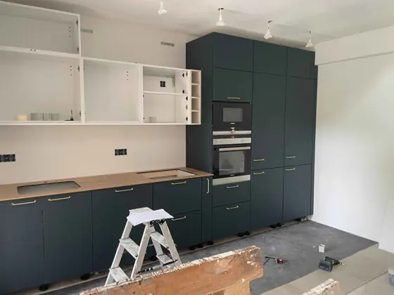 Pose de cuisine — vue 2